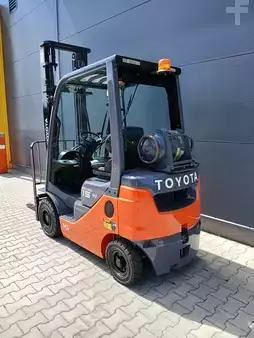 Nestekaasutrukki 2020  Toyota 02-8FGF15 (5)