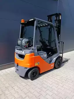 Nestekaasutrukki 2020  Toyota 02-8FGF15 (6)