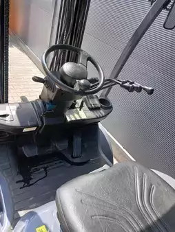 Empilhador diesel 2010  Toyota 02-8FDF25 (7)