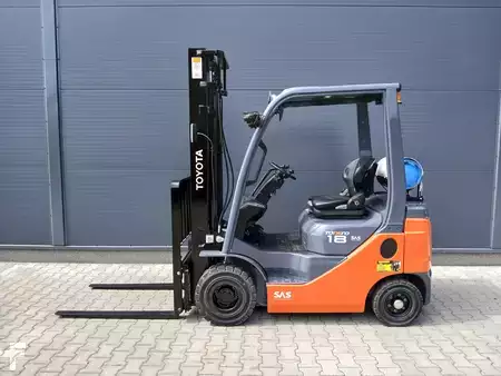 Wózki gazowe 2020  Toyota 02-8FGF18 (9)