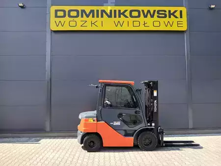 Dieselový VZV 2022  Toyota 52-8FDF25 (1)