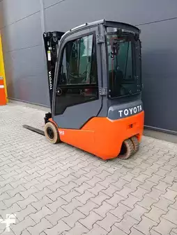 Elektryczne 3-kołowe 2020  Toyota 8FBEK16T (5)