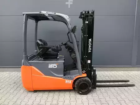 Elektryczne 3-kołowe 2018  Toyota 8FBE20T (2)