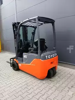 Elektryczne 3-kołowe 2018  Toyota 8FBE20T (5)