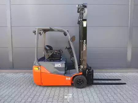 Elektryczne 3-kołowe 2023  Toyota 8FBE20T (2)