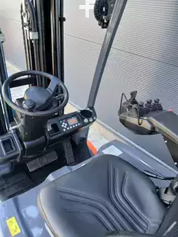 Elektryczne 3-kołowe 2023  Toyota 8FBE20T (7)