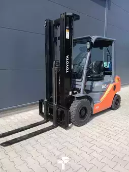 LPG heftrucks 2020  Toyota 02-8FGF20 (4)