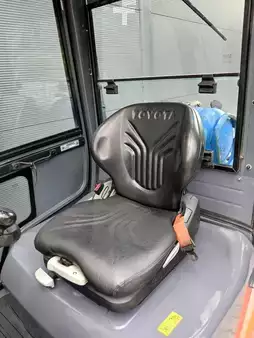 Empilhador a gás 2022  Toyota 02-8FGF15 (8)