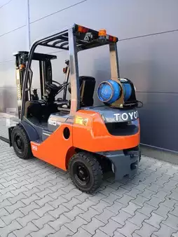 Carretilla elevadora GLP 2016  Toyota 02-8FGF20 (5)