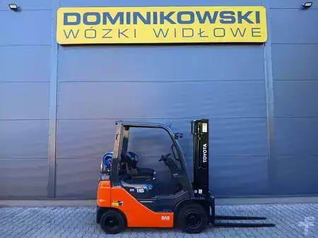 Carrelli elevatori GPL 2021  Toyota 02-8FGF15 (1)