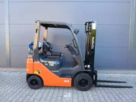 Carrelli elevatori GPL 2021  Toyota 02-8FGF15 (2)