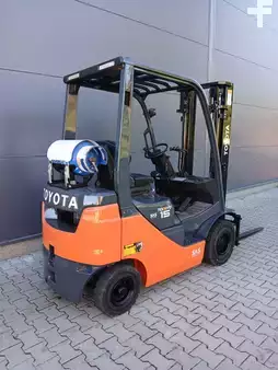 Carrelli elevatori GPL 2021  Toyota 02-8FGF15 (6)