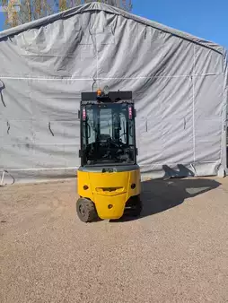 Elektryczne 4-kołowe 2014  CAT Lift Trucks EP16 (4)