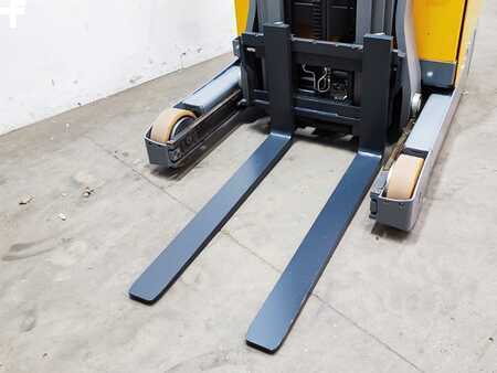 Reachtrucks 2019  Jungheinrich ETV 214 (10)