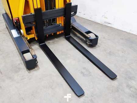 Reachtrucks 1998  Jungheinrich ETV 12 (10)