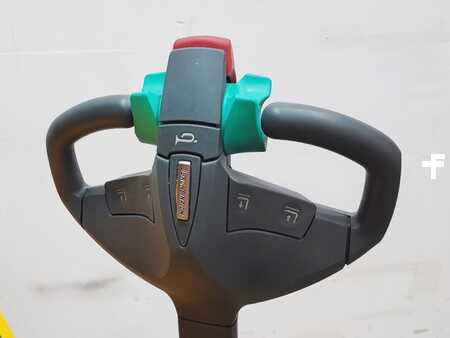 Hochhubwagen 2017  Jungheinrich EJC-B 16 (10)