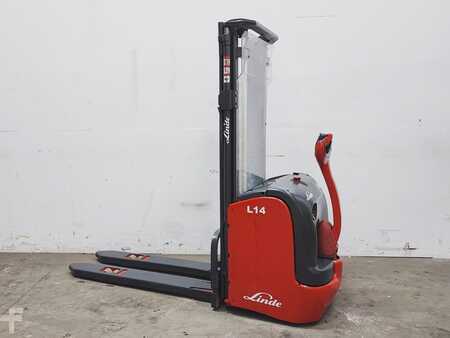 Ruční vysokozdvižný vozík 2012  Linde L14 (1)