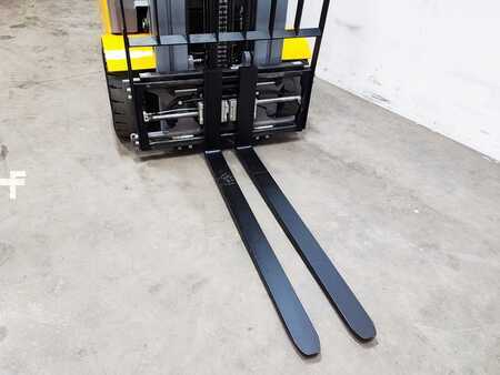 Elektro čtyřkolový VZV 2017  Jungheinrich EFG 425 (16)
