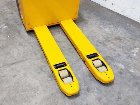 Lavansiirtovaunu 2007  Jungheinrich EJE 225 (8)