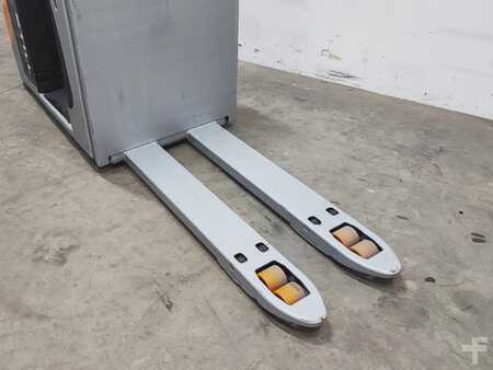 Horizontal-Kommissionierer 2012  Still CX 20 (8)