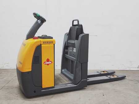 Horizontális komissiózó 2007  Jungheinrich ECE 225 (5)