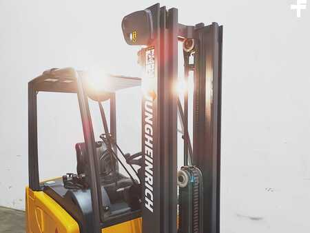 El Truck - 3-hjul 2002  Jungheinrich EFG-DF 20 (12)