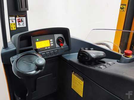 Työntömastotrukki 2012  Jungheinrich ETV 216 (8)