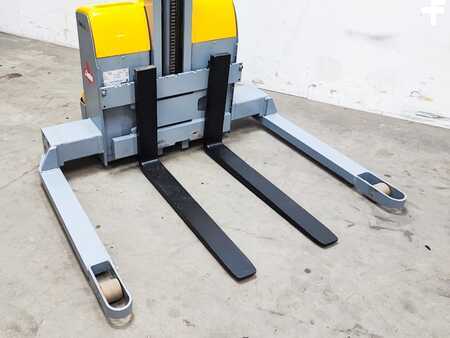 Pallet Stackers 2020  Jungheinrich EMC B10 (8)