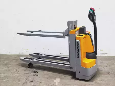 Wózek wysokiego podnoszenia 2018  Jungheinrich EMD 115i (1)