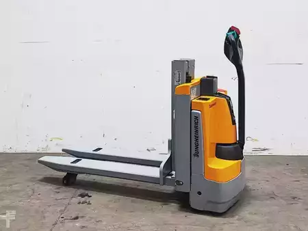 Wózek wysokiego podnoszenia 2018  Jungheinrich EMD 115i (3)