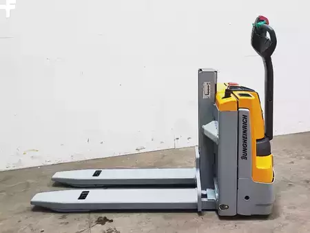 Wózek wysokiego podnoszenia 2018  Jungheinrich EMD 115i (5)