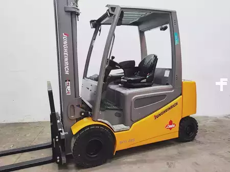 4-wiel elektrische heftrucks 2017  Jungheinrich EFG 425 (19)