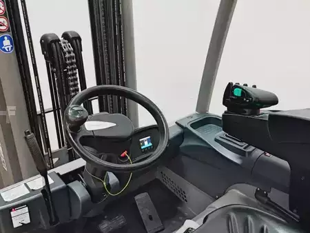 4-wiel elektrische heftrucks 2017  Jungheinrich EFG 425 (9)