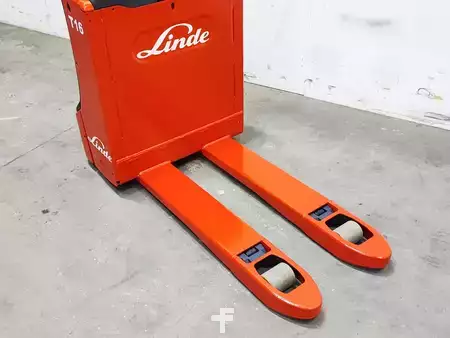 Porta-paletes elétrico 2017  Linde T16 (8)