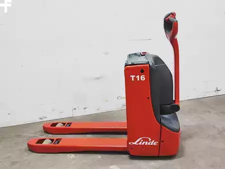 Porta-paletes elétrico 2015  Linde T16 (3)