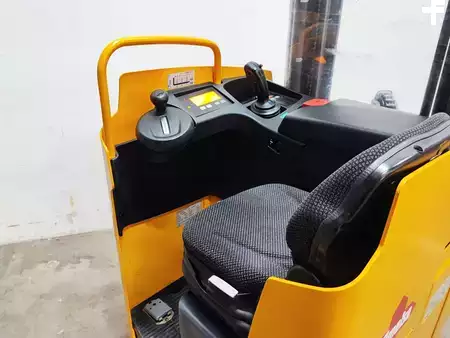 Hochhubwagen Sitz 2019  Jungheinrich ESC 214Z (11)