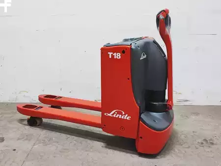Elektromos raklapemelő 2013  Linde T18 (2)