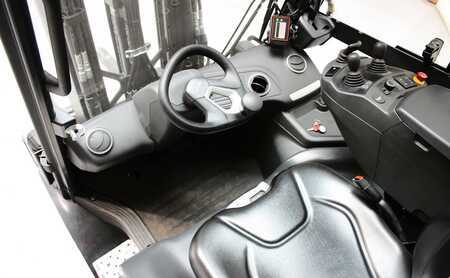 Chariots électriques à 4 roues 2023  Linde E25 (3)