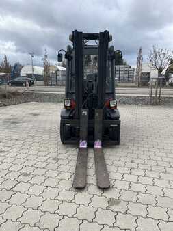 Wózki widłowe diesel 2014  Linde H30D (4) 