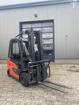 Elektro čtyřkolový VZV - Linde E30 BR 1252 (5)