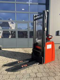 Hochhubwagen 2022  Linde L14 BR 1173 (1)