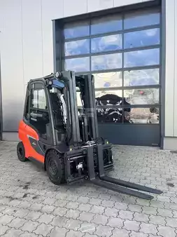 Dízel targoncák 2022  Linde H35D-01 BR 1202 (3)