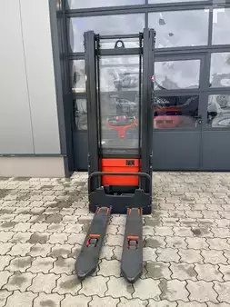 Hochhubwagen 2011  Linde L16 BR 372 (3)