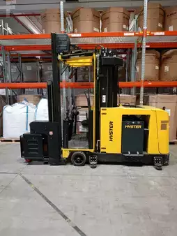 Schmalgangstapler 2022  Hyster C1.3 (1)
