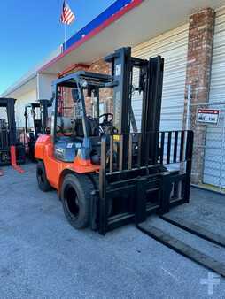 Diesel Forklifts - Toyota 7FGU35 (10)