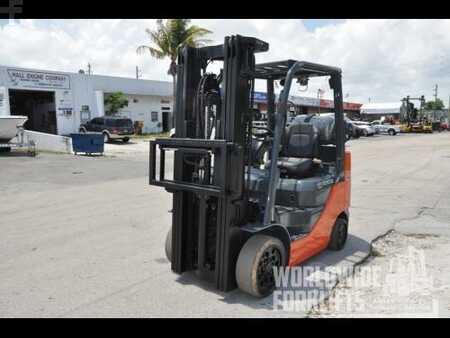 Propane Forklifts 2009  Toyota 8FGCU25 (5)