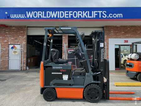 Montacargas diésel 2015  Toyota 8FBCU25 (13)