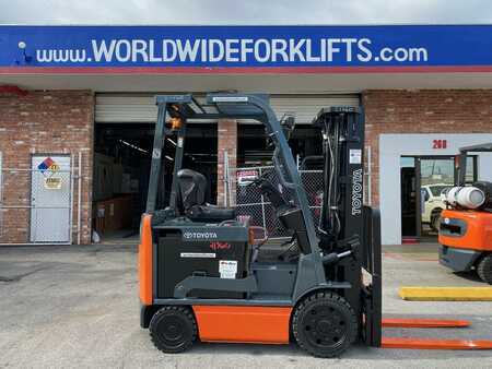 Montacargas diésel 2015  Toyota 8FBCU25 (23)