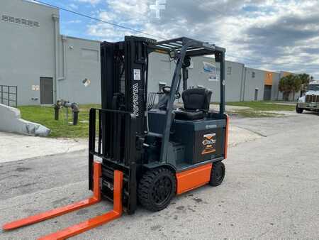 Montacargas diésel 2015  Toyota 8FBCU25 (9)