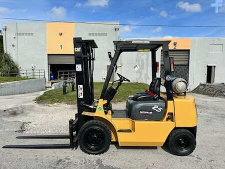 Carretilla elevadora GLP - CAT Lift Trucks GP25 FG25 (13)